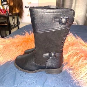 Girls boots